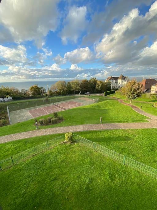 Appart Lumineux Avec Vue Sur Mer A 180 Degres Apartment Trouville-sur-Mer Exterior photo